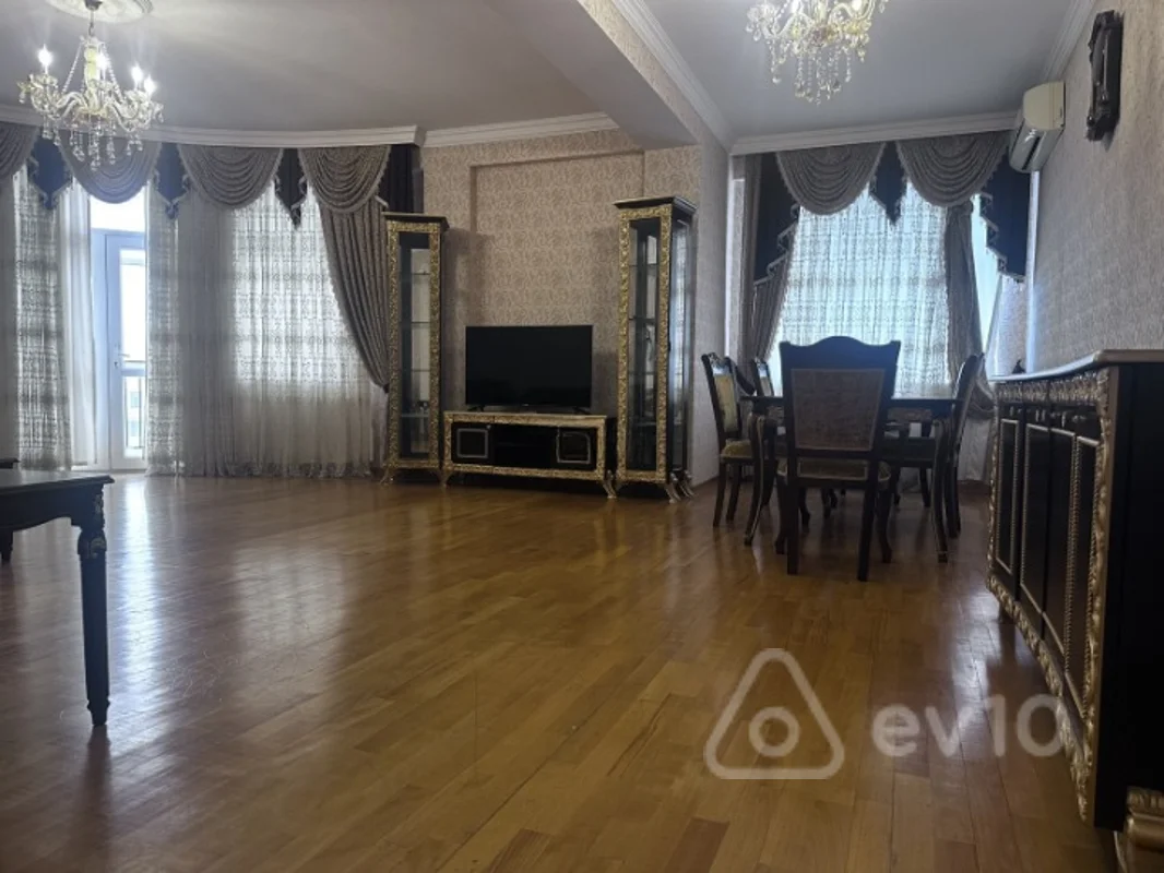 3 otaqlı mənzil, 145 m², Ənvər Hüseynov küçəsi — kirayə — Mənzil, Bakı (5)