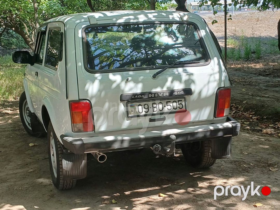 Lada Niva — Avtomobillər, Saatlı (2)