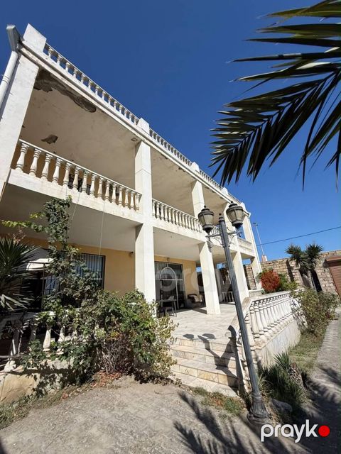 Satılır 8 otaqlı həyət evi/bağ evi 250 m² — Bakı