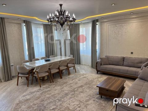 Satılır 4 otaqlı yeni tikili 180 m² — Bakı