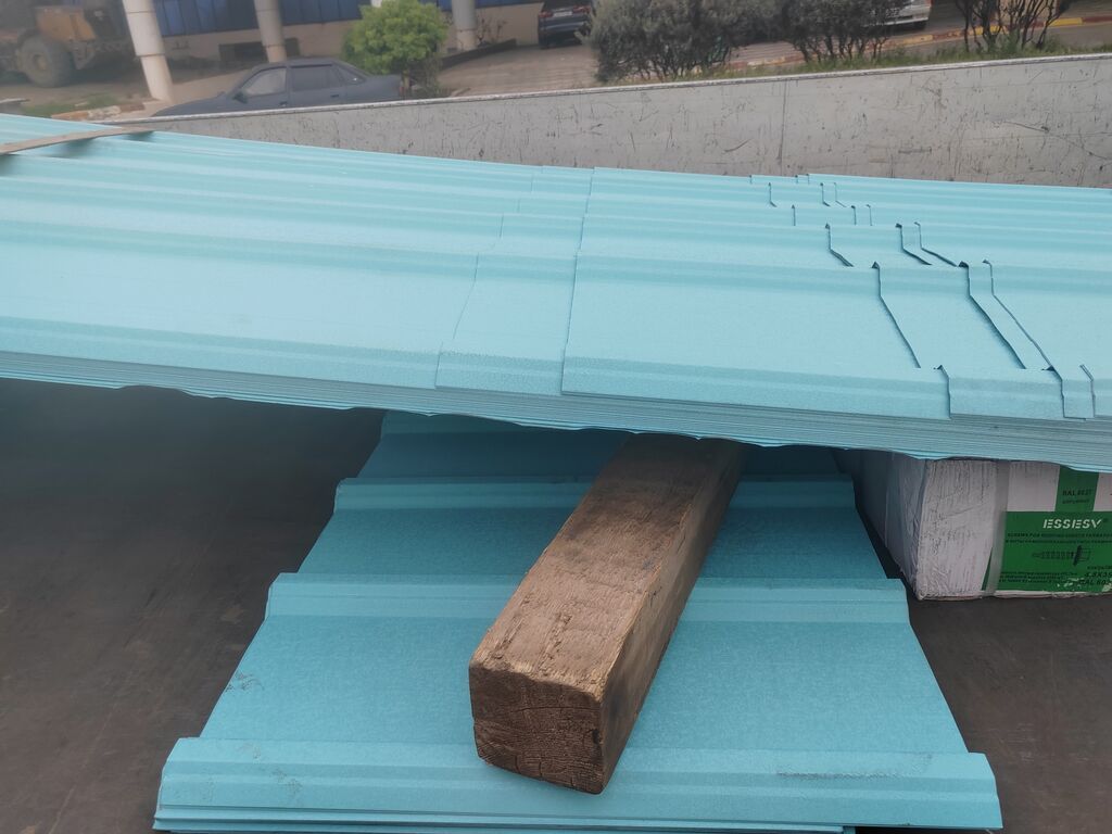 Mavi rəngli dam örtüyü – profil metal panellər - Material: profil — Dam örtükləri, Bakı (3)