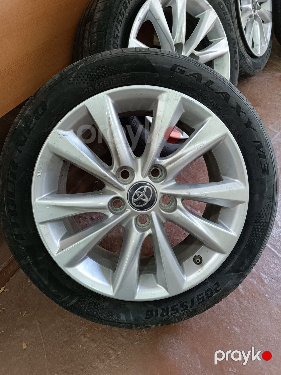 Toyota təkərləri — Ehtiyat hissələri və aksesuarlar, Bakı (2)