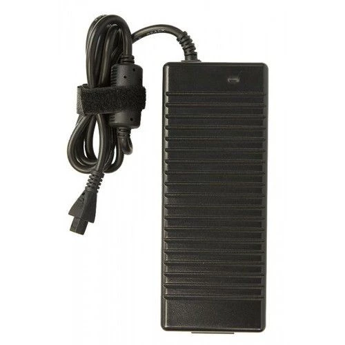 Toshiba 15V 8A (kvadrat giriş) adapteri — Bakı