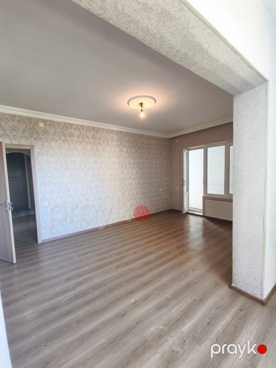Satılır 2 otaqlı köhnə tikili 60 m² — Mənzil, Bakı (11)
