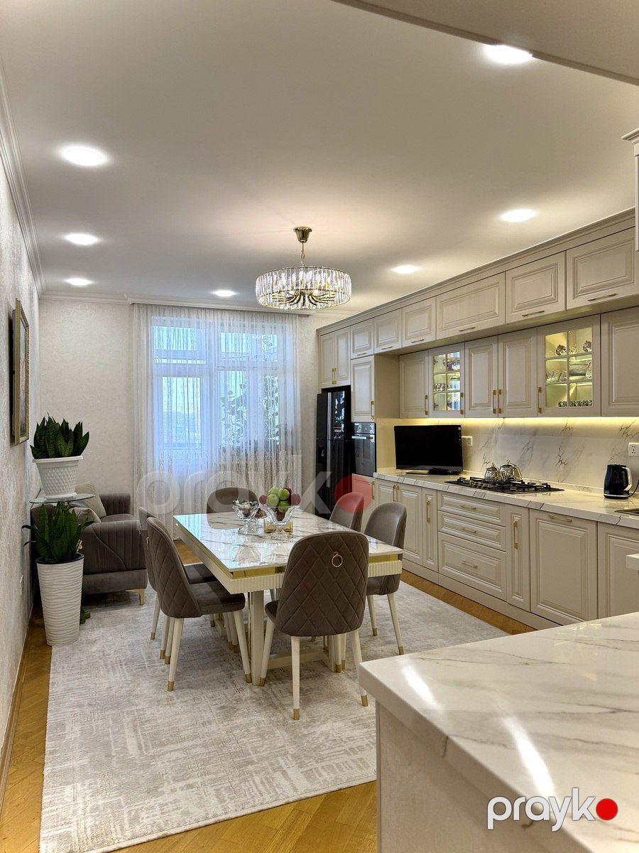Satılır 4 otaqlı yeni tikili 220 m² — Mənzil, Bakı (5)