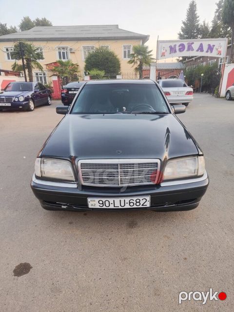 Mercedes C 250, 2.5 L, 1995 il, 524 231 km — Masallı