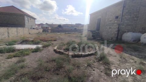 Həyət evi, Hökməli qəs — Bakı