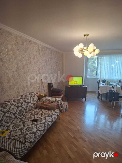 Satılır 3 otaqlı köhnə tikili 80 m² — Bakı