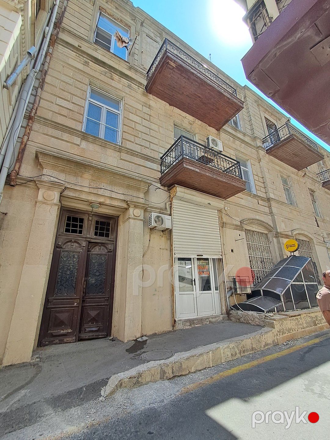 Satılır 6 otaqlı köhnə tikili 199 m² — Mənzil, Bakı (2)