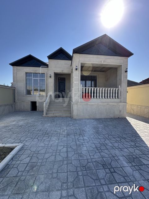 Satılır 4 otaqlı həyət evi/bağ evi 130 m² — Bakı