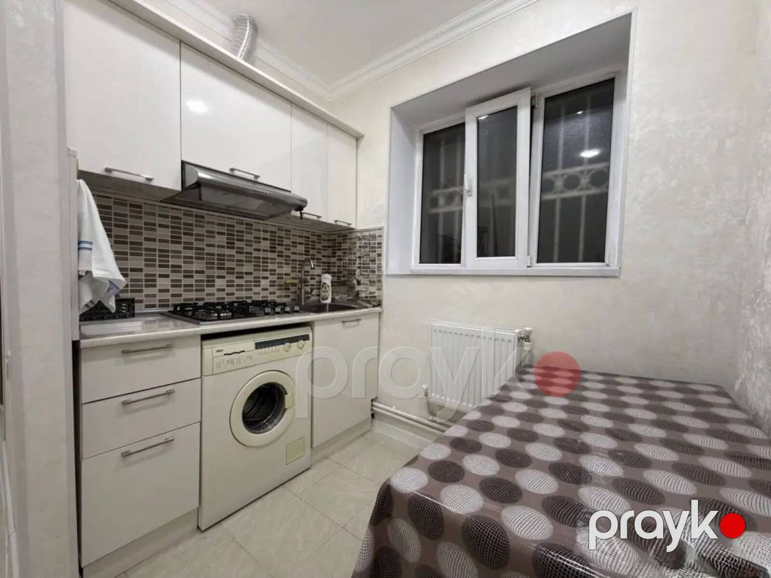 İcarəyə verilir 1 otaqlı köhnə tikili 47 m² — Mənzil, Bakı (4)