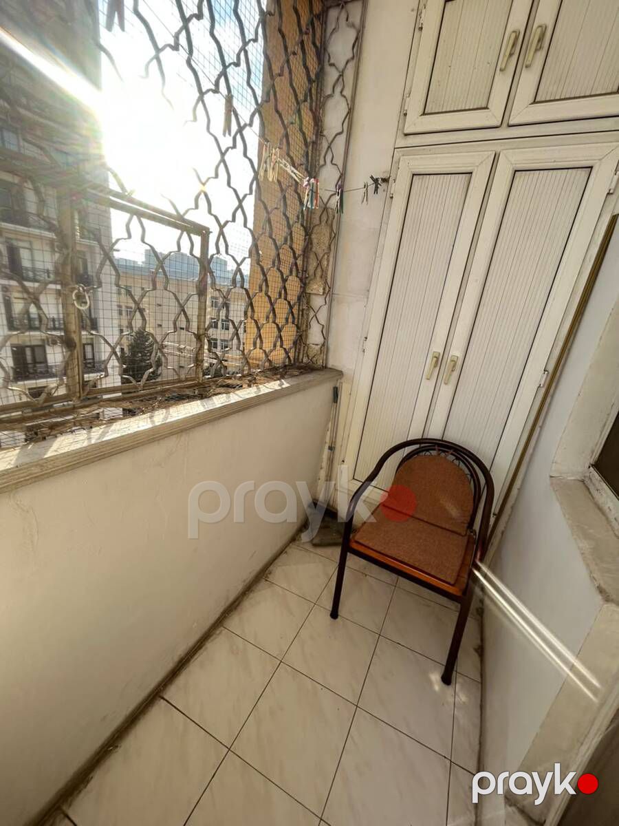 Satılır 2 otaqlı köhnə tikili 65 m² — Mənzil, Bakı (8)