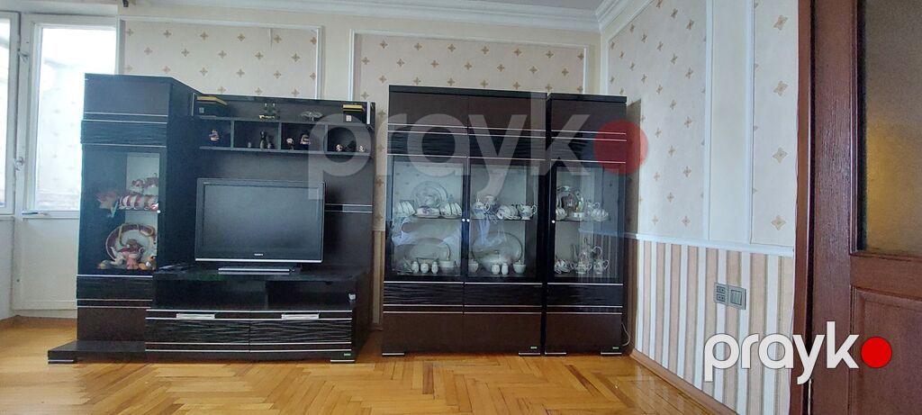 Qonaq otağı mebel dəsti Tərkib:stol və 6 ədəd dəri stul, tünd şikolad — Qonaq otağı üçün, Bakı (5)