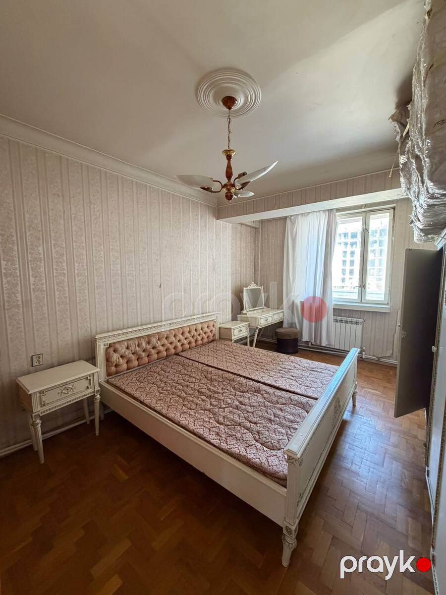 Satılır 4 otaqlı köhnə tikili 120 m² — Mənzil, Bakı (2)