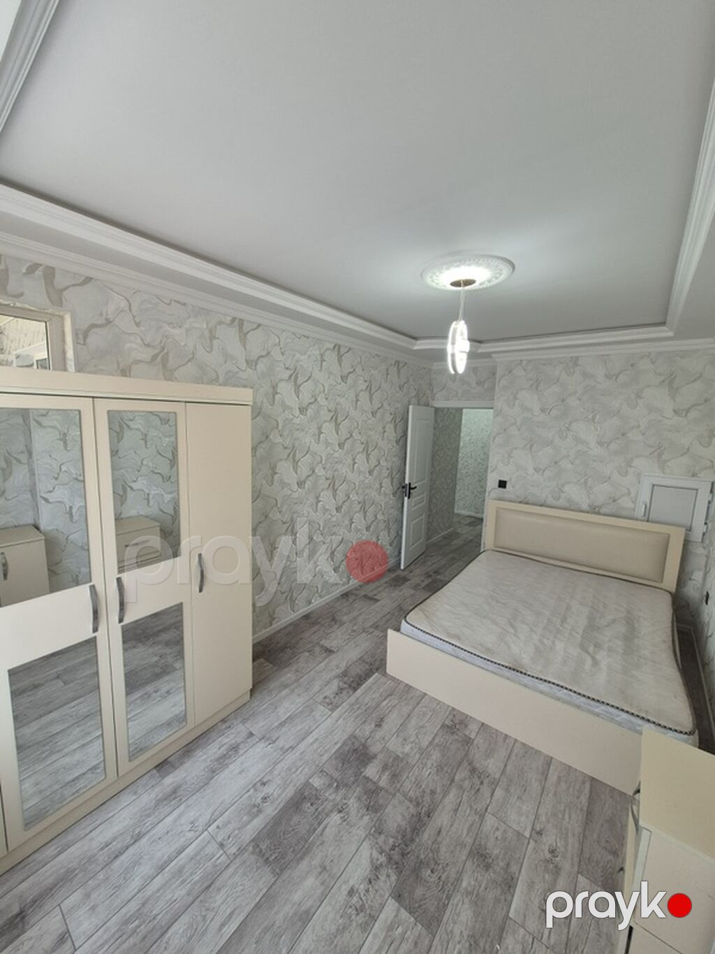 Abseron gencler seherciyinde 2 otaq 50 kv 11/8 mertebesinde yerlesir — Pəncərələr, qapılar, balkonlar, Xırdalan (8)