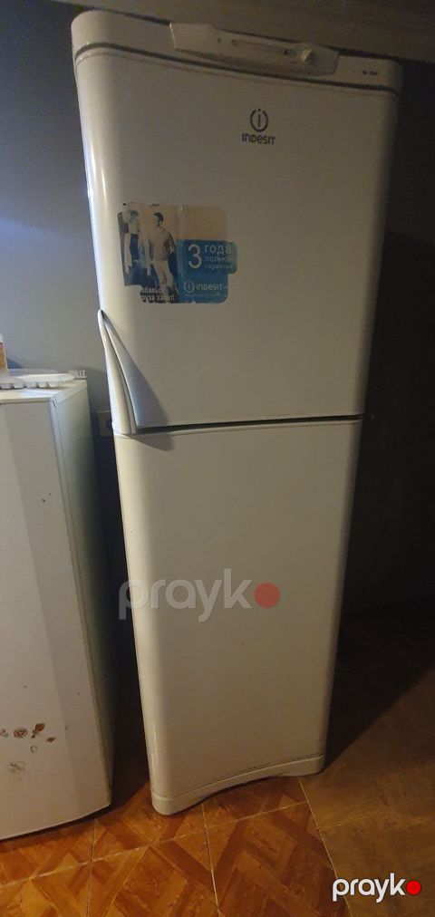 Soyuducu Indesit — Bakı