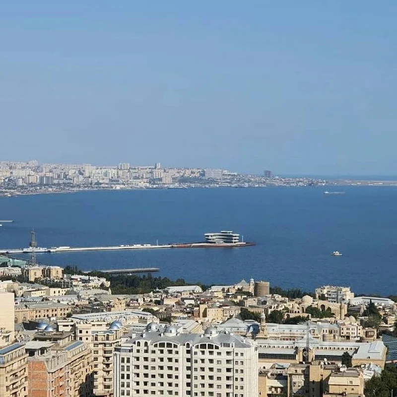 4 otaqlı mənzil, 216 m², İsmayıl Qutqaşınlı küçəsi — Mənzil, Bakı (3)