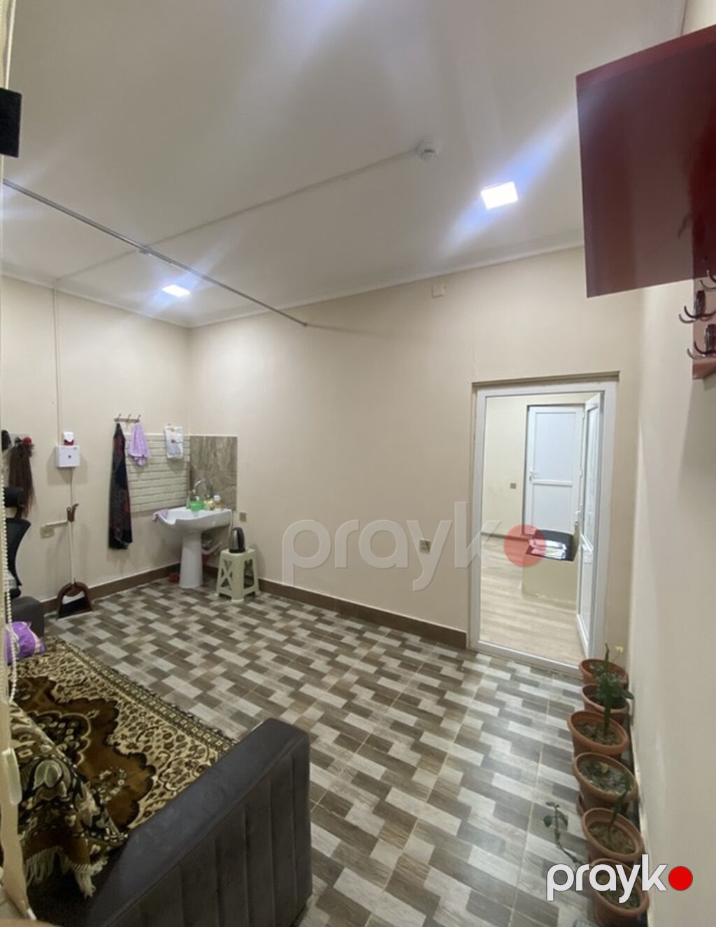 İcarəyə verilir – ofis/iş otaqları - İki ayrı iş otağı: biri qəbul/iş — Ofis, Sumqayıt (4)