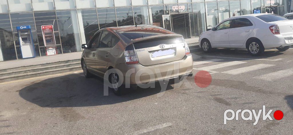 Toyota Prius, 1.5 L, 1.3 kWh, 2008 il, 318 784 km — Avtomobillər, Bakı (4)