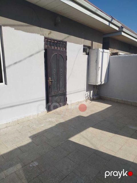 Satılır 2 otaqlı həyət evi/bağ evi 50 m² — Bakı