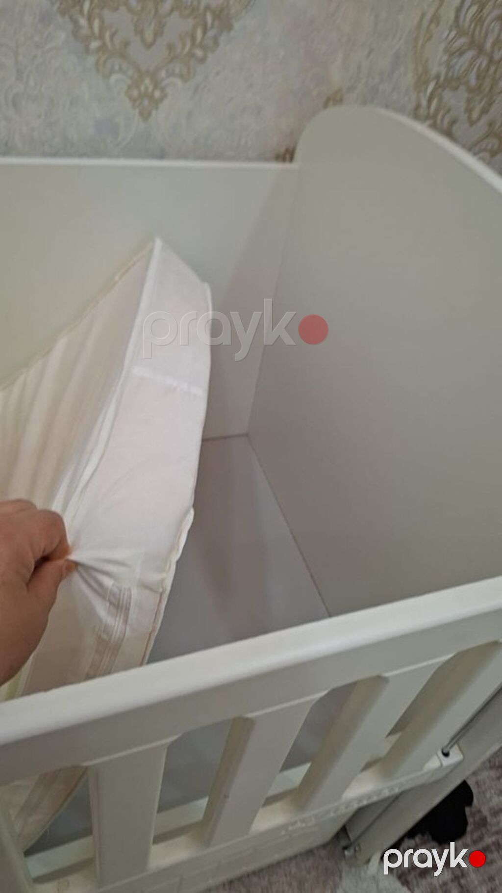 Oğlan və qız üçün, Yeni, Dördbucaq, Beşik, Dəstsiz, Matras ilə, Yellənmə mexanizmsiz — Bəşikləri, Bakı (2)