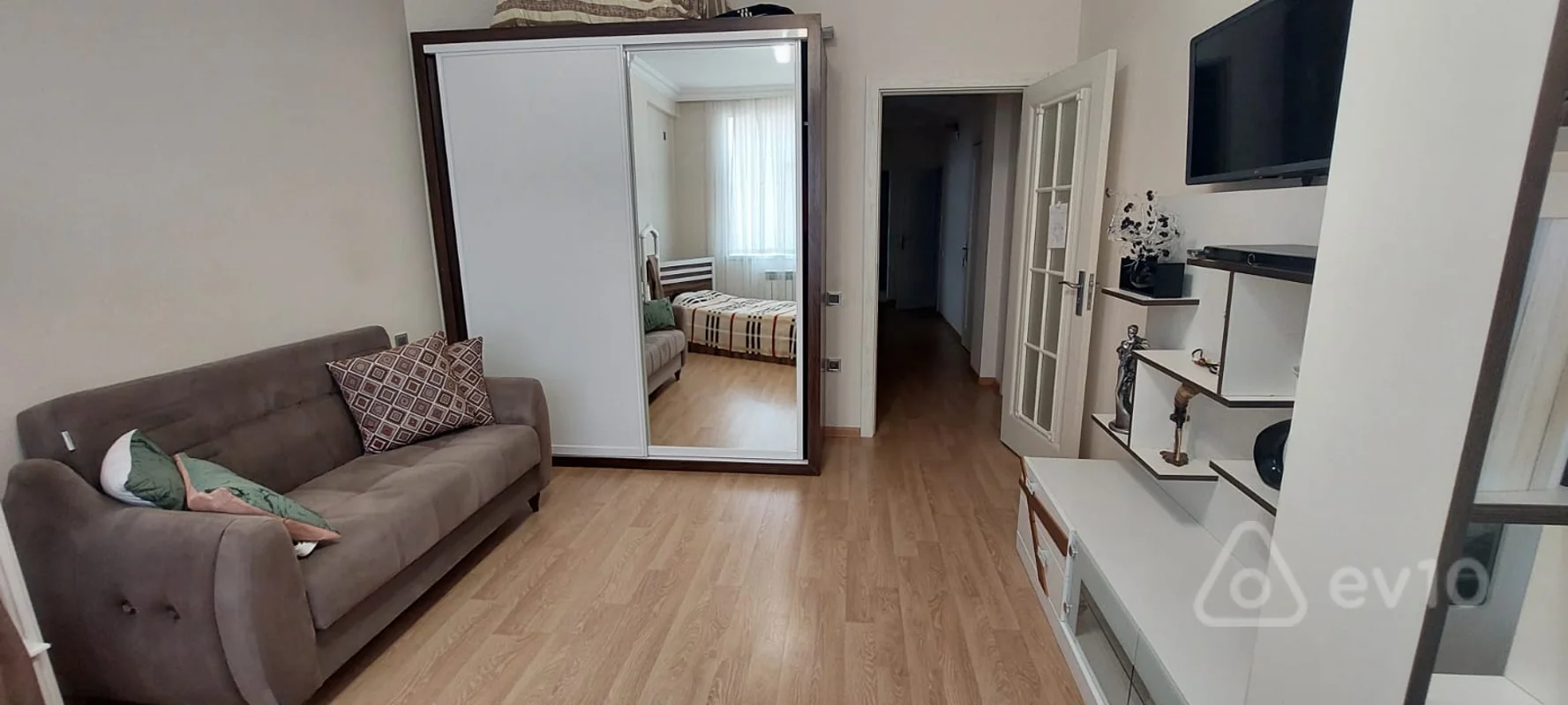 4 otaqlı mənzil, 142 m², Y/Yasamal E.Ehmedov 26 — Mənzil, Bakı (2)