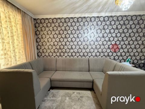 Künc divan — Bakı