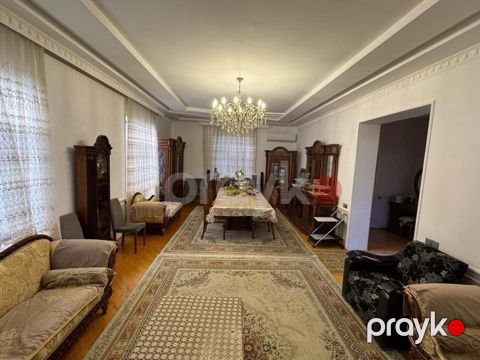 Satılır 6 otaqlı həyət evi/bağ evi 260 m² — Bakı