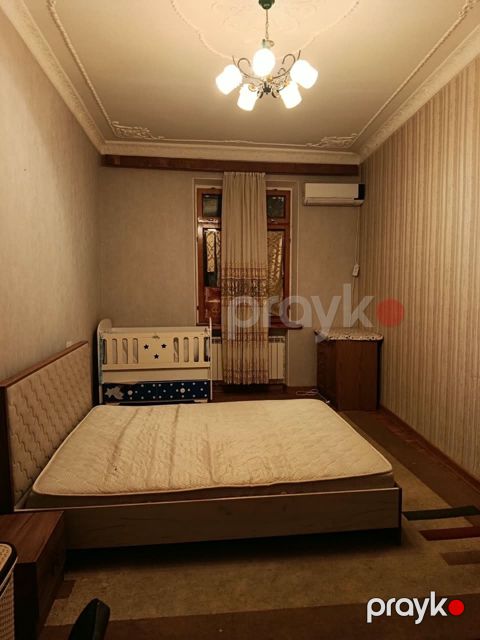İcarəyə verilir 2 otaqlı köhnə tikili 60 m² — Bakı