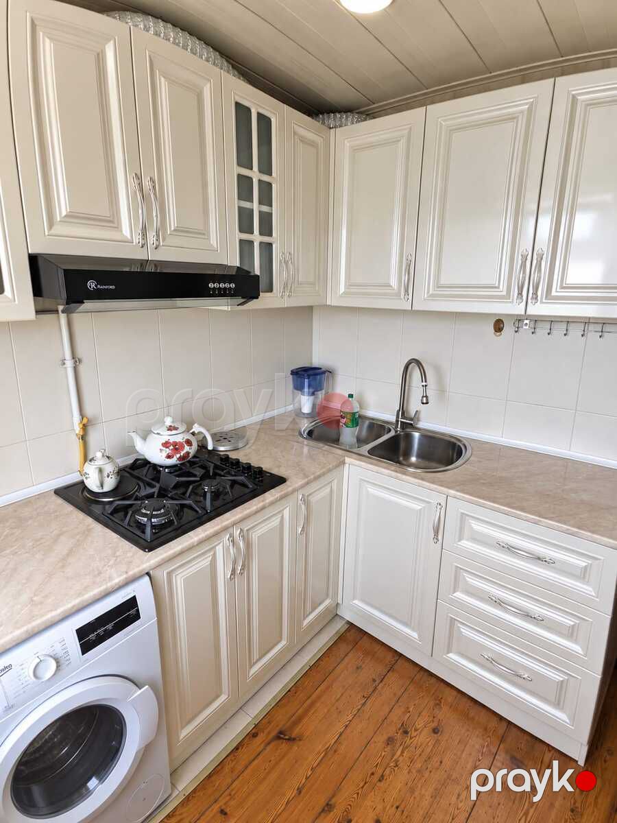 Satılır 4 otaqlı köhnə tikili 100 m² — Mənzil, Bakı (9)