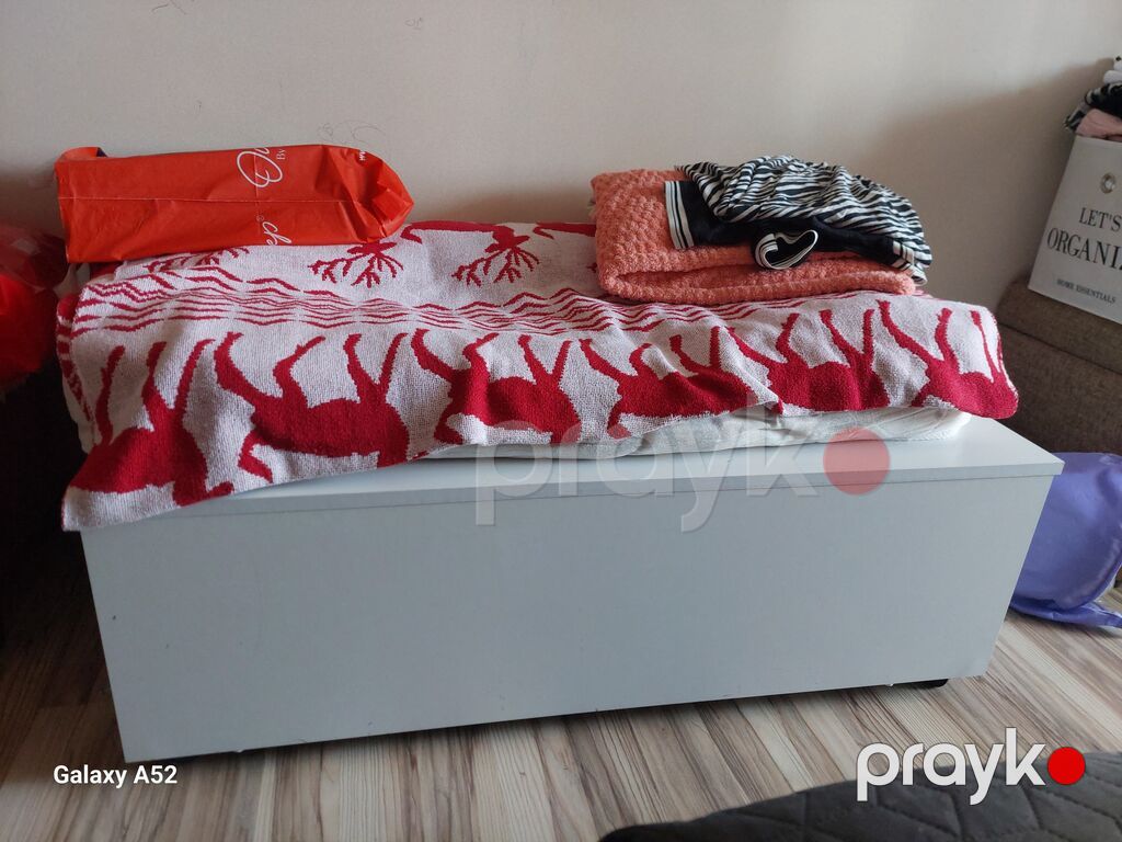 Ağ rəngli taxta oturacaq-sandıq (saxlama çemodanı) - Material — Pul qutusunun və şkatulyalar, Bakı (2)