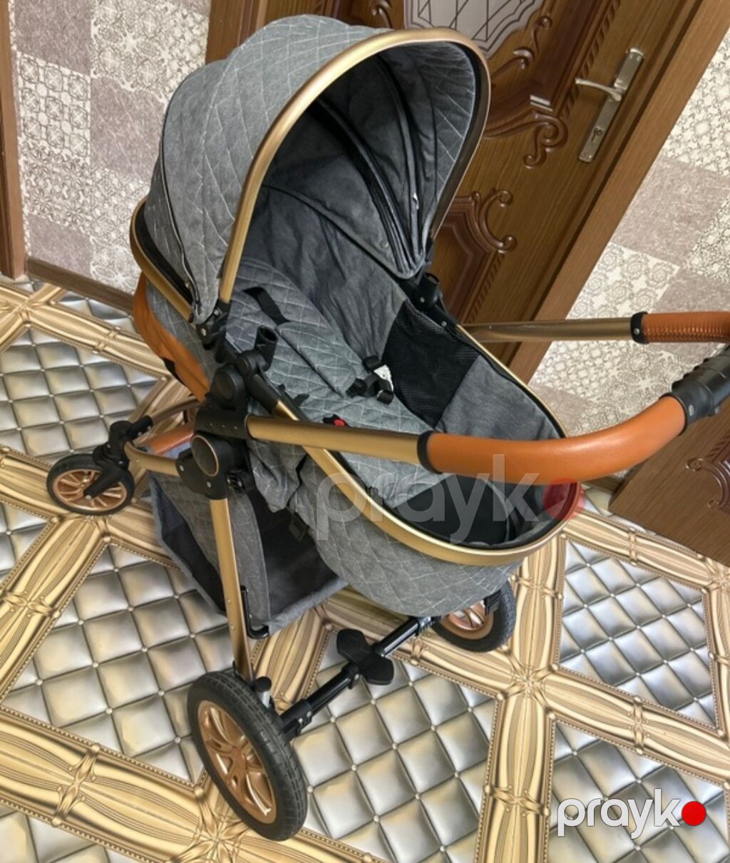 Araba aftokreslosuda daxildir qiymet son.Unvan Babek pr — Arabalalar, Bakı (2)