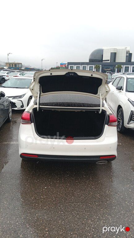 Kia K3, 1.6 L, 2016 il, 200 000 km — Avtomobillər, Sumqayıt (9)