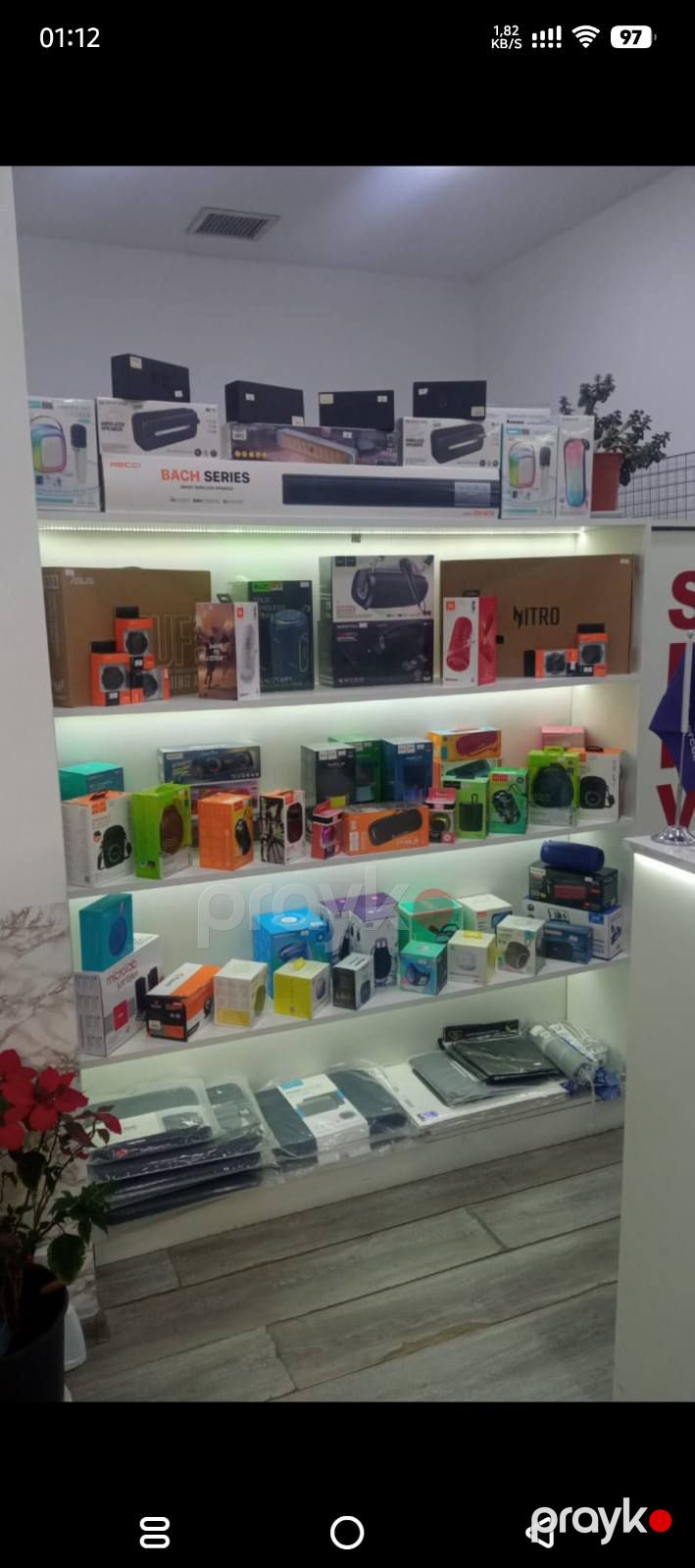 Satılır Telefon aksesuarları mağazası üçün hazırlanmış — Mebel (4)