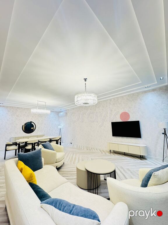 Satılır 4 otaqlı həyət evi/bağ evi 200 m² — Ev, villa, Bakı (12)