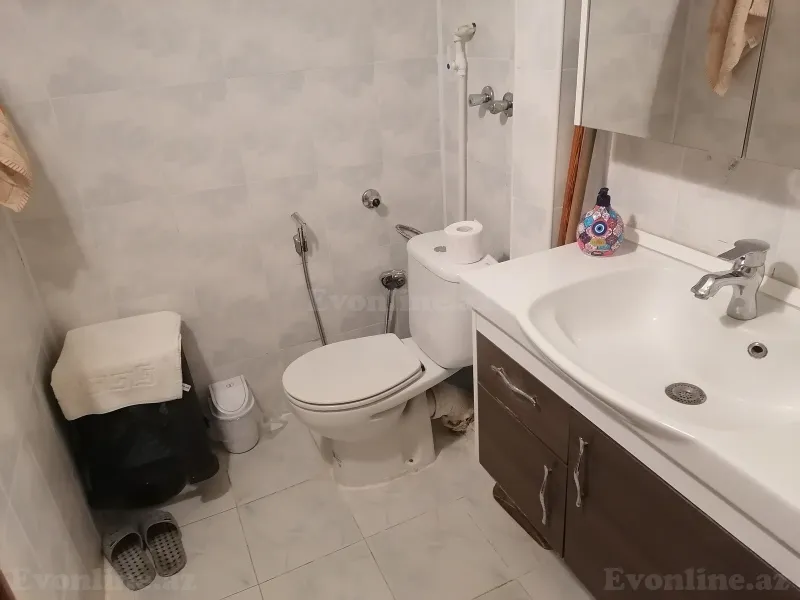 Satılır 3 otaqlı Mənzil Köhnə tikili 80 m² Bakı, Yasamal r., Elmlər Akademiyası m — Mənzil, Bakı (8)
