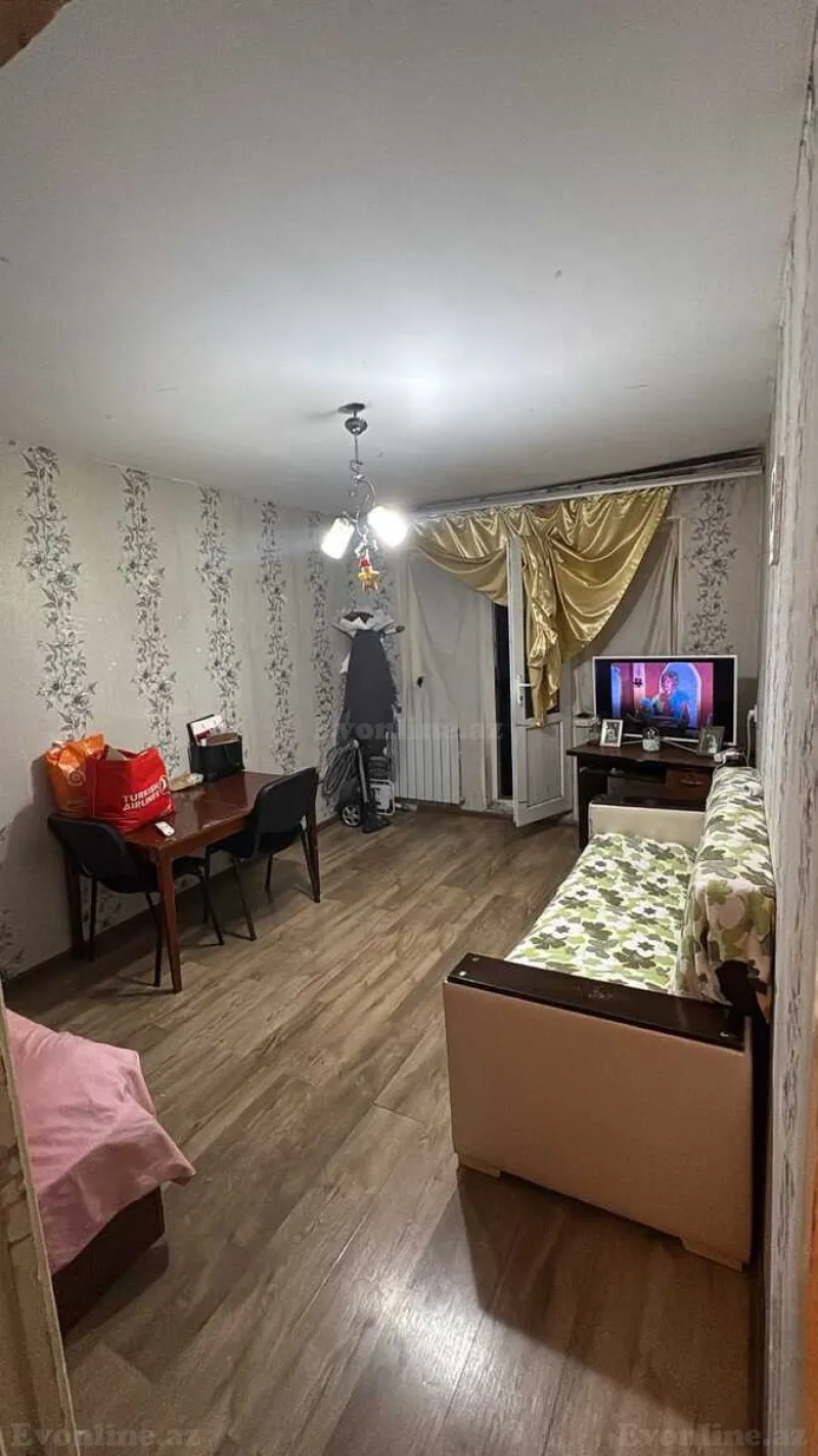 Satılır 1 otaqlı Mənzil Köhnə tikili 33 m² Bakı, Nizami r., 8-ci kilometr — Bakı
