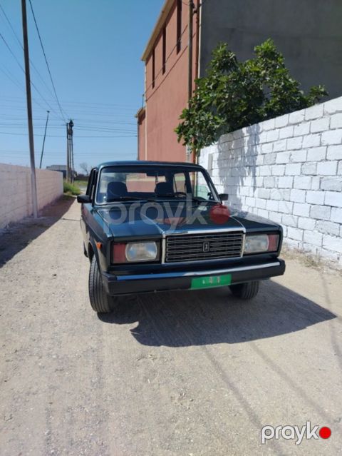 VAZ (Lada) 2107: 1.6 l 2010 il 32000 km Sedan — Digah