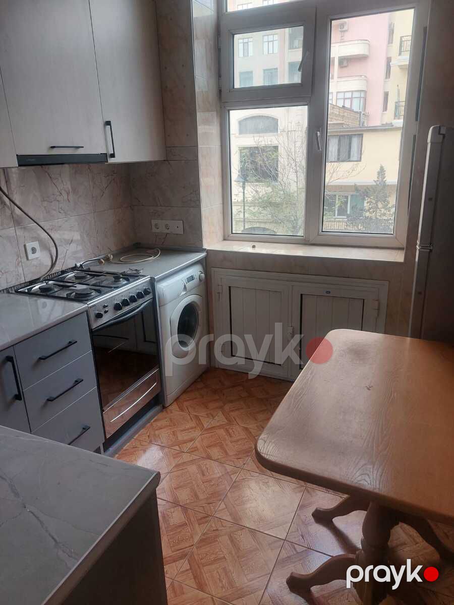 İcarəyə verilir 2 otaqlı köhnə tikili 90 m² — Mənzil, Bakı (12)