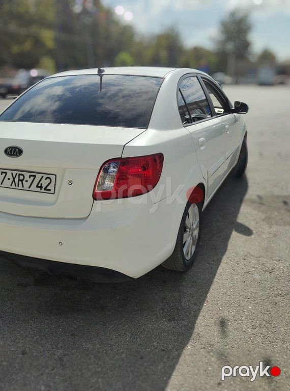 Kia Rio, 1.5 L, 2010 il, 350 000 km — Avtomobillər, Bakı (5)