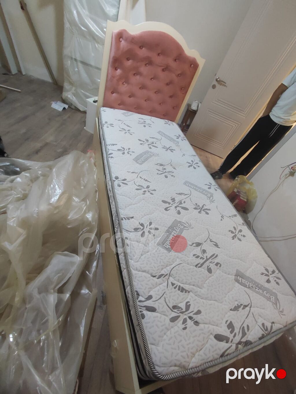 Tək nəfərlik çarpayı dəsti - Ölçü: təxmini 90x200 sm tək nəfərlik — Yataqlar, Digah (3)