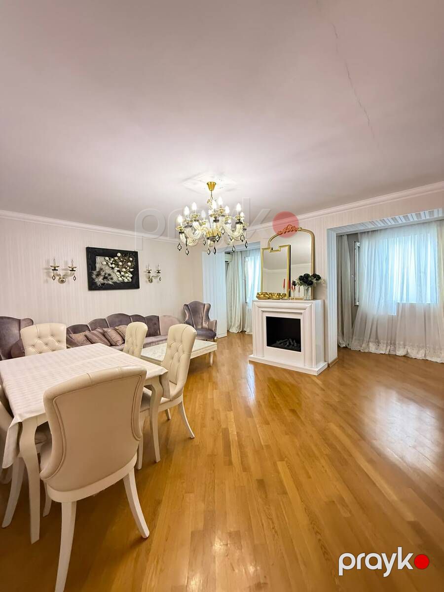 Satılır 4 otaqlı köhnə tikili 110 m² — Mənzil, Bakı (3)