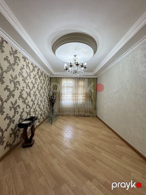 Satılır 3 otaqlı köhnə tikili 90 m² — Bakı