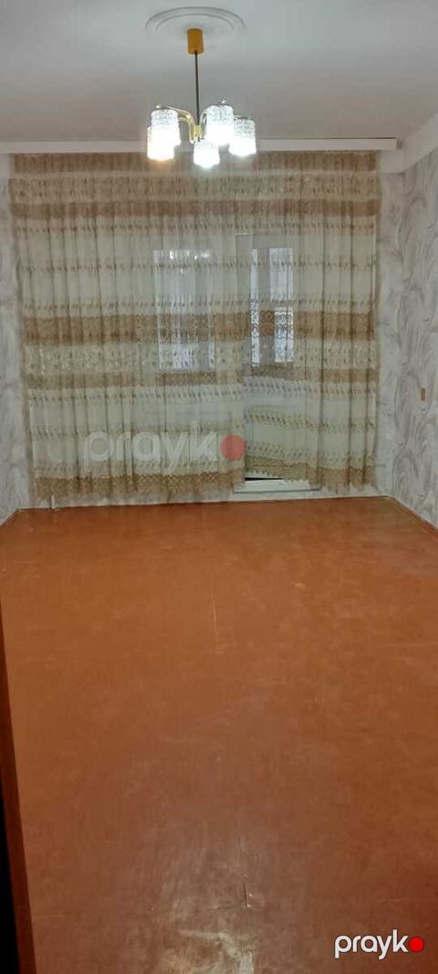 Satılır 2 otaqlı köhnə tikili 38 m² — Bakı
