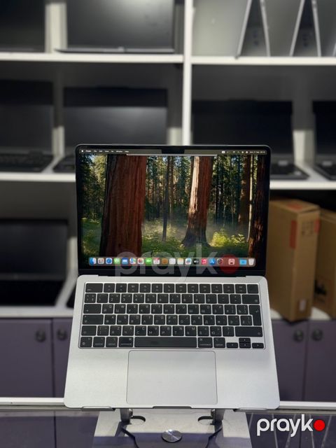 Apple Macbook Air M3 — Bakı