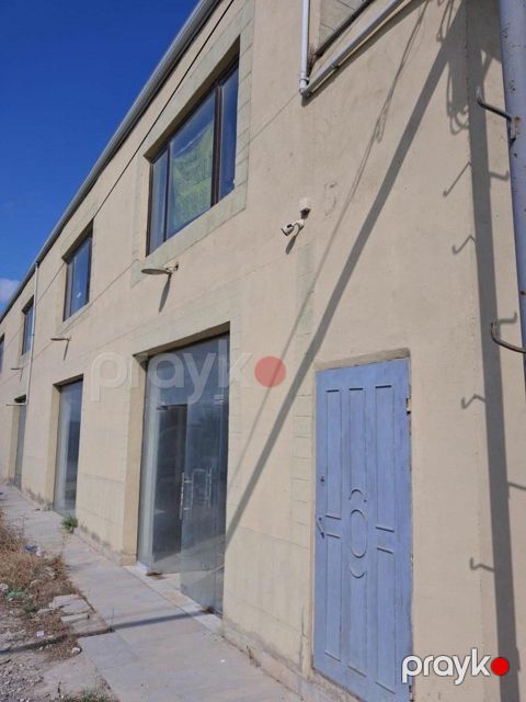 Satılır obyekt 540 m² — Bakı