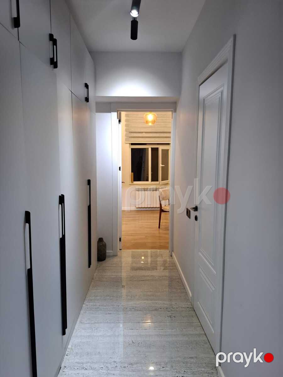 Satılır 4 otaqlı köhnə tikili 102 m² — Mənzil, Bakı (9)