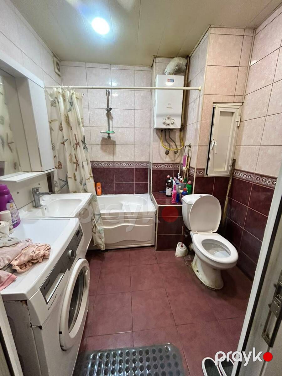 Satılır 2 otaqlı köhnə tikili 65 m² — Mənzil, Bakı (12)