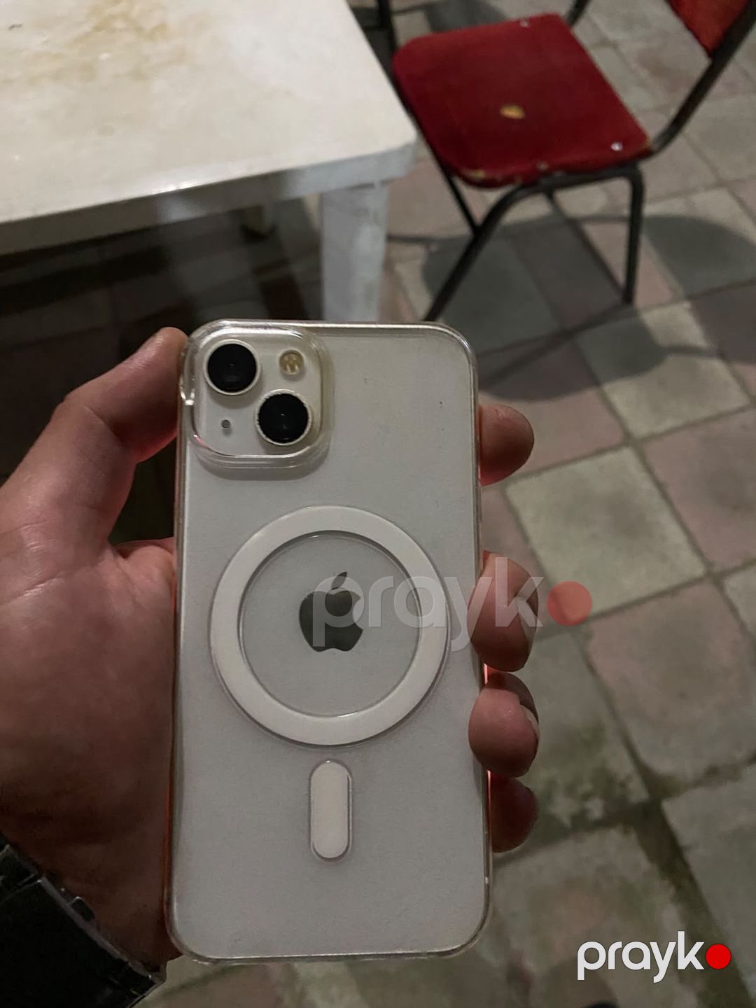 Apple 13 — Apple iPhone, Quba (2)