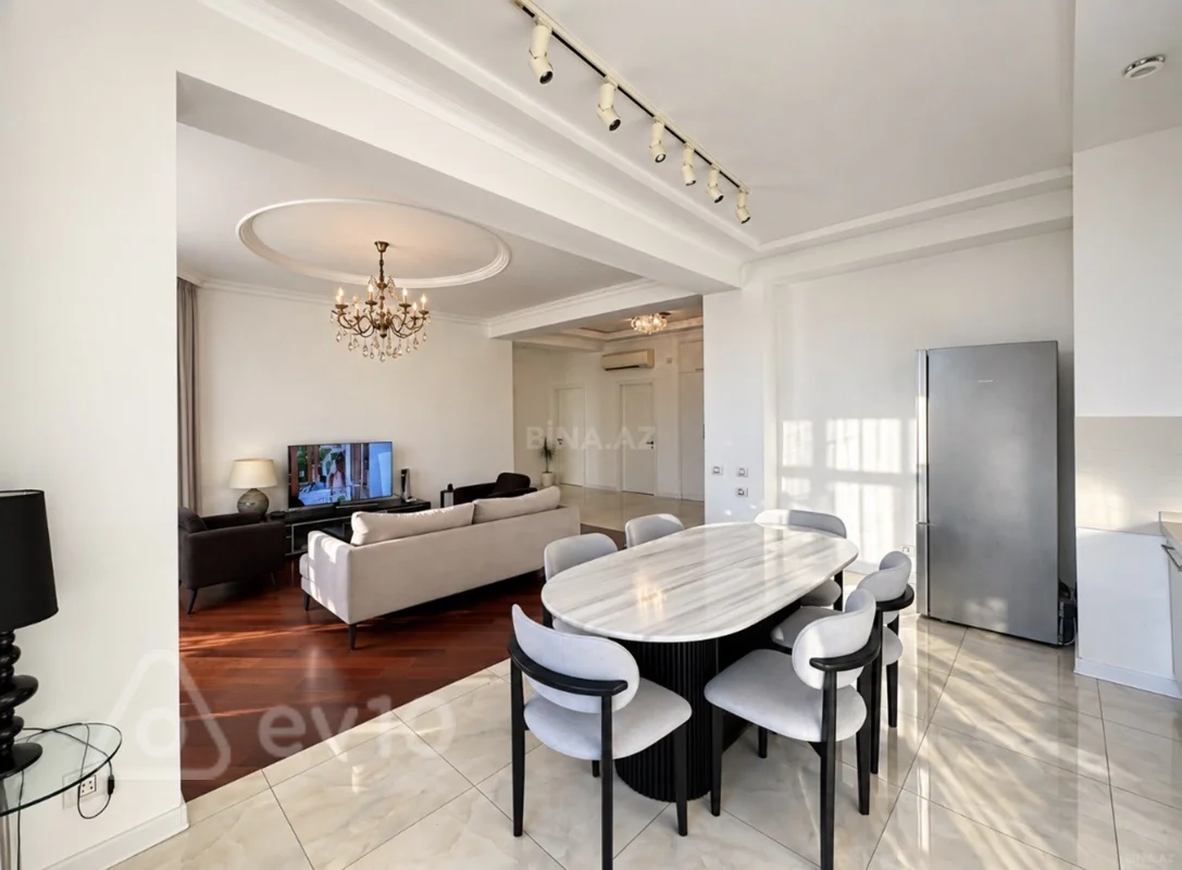 4 otaqlı mənzil, 141 m², Bakı, Xəqani Rüstəmov küçəsi — Mənzil, Bakı (4)